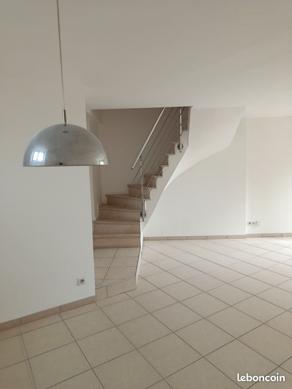 Particulier loue T2 bis (image 2)