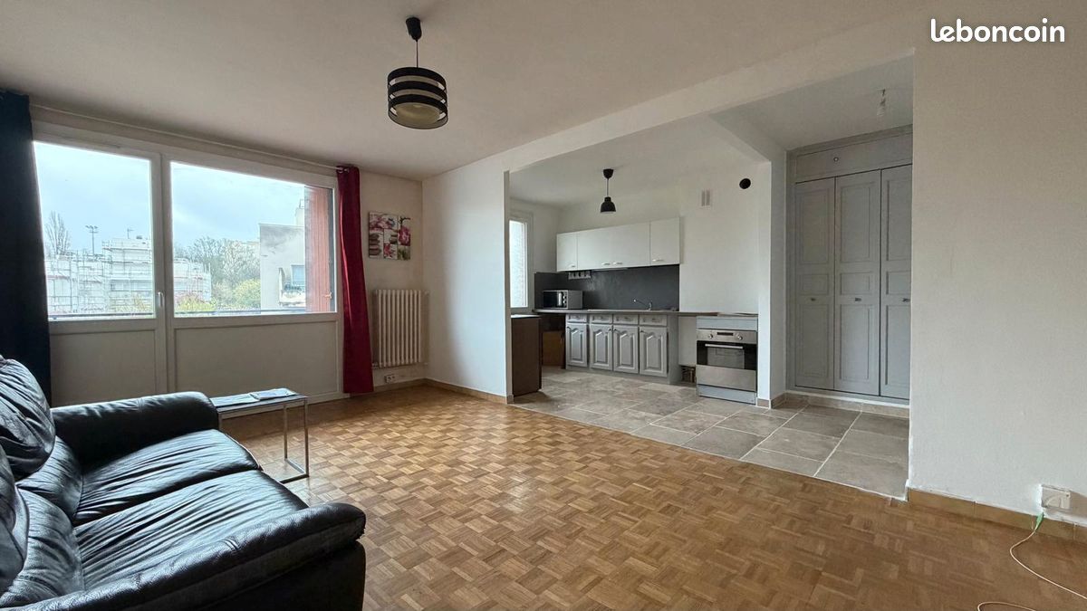 Appartement 3 pièces 61 m² · à Livry-Gargan · 61 m² · 150 000 €