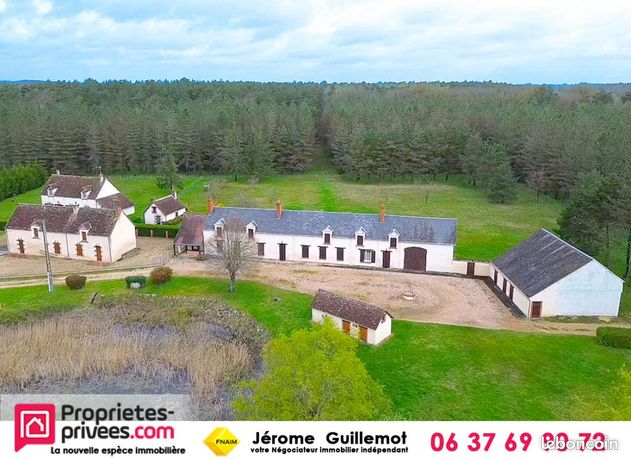 Longère 17 pièces 372 m²