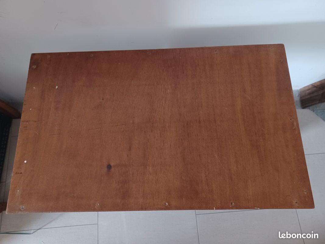 Table de bistrot (image 3)