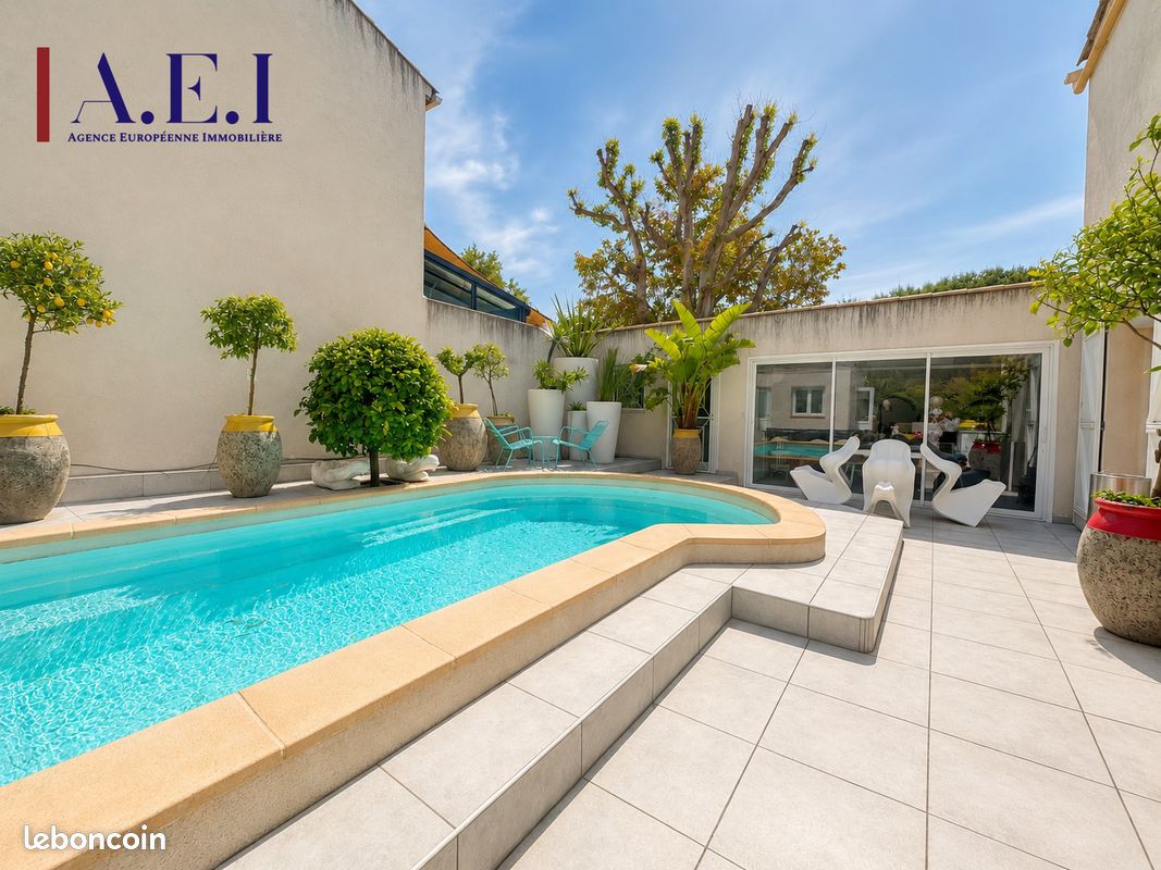 Maison 5 pièces 153 m² · à Six-Fours-les-Plages · 153 m² · 590 000 €