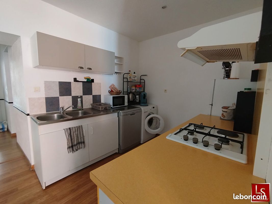 Appartement 3 pièces 64 m² · à Saint-Symphorien-de-Lay · 64 m² · 425 €