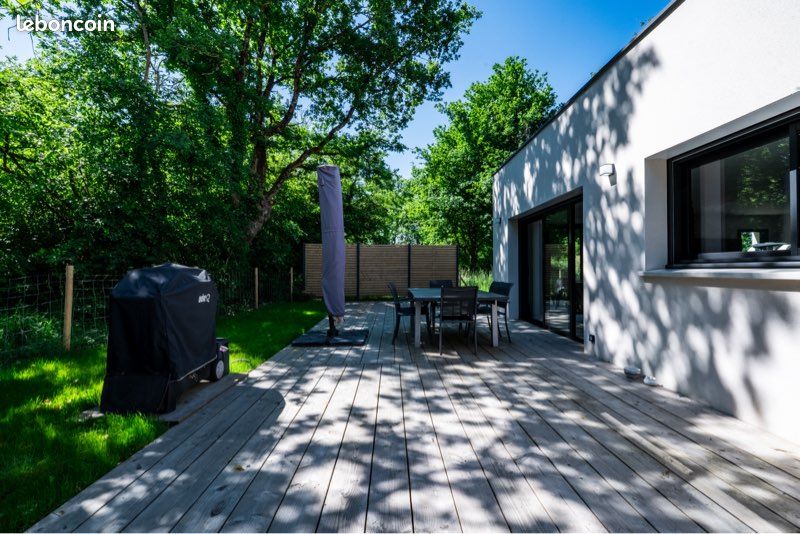 Maison 4 pièces 130 m² · à Saint-Léger-de-Linières · 130 m² · 415 000 €