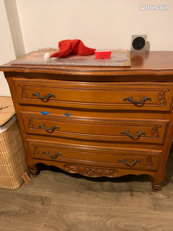 Vente de plusieurs commodes de style (image 5)