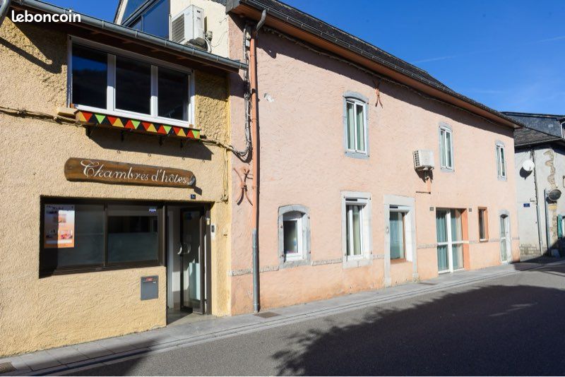 Appartement 12 pièces 300 m² · à Bedous · 300 m² · 350 000 €