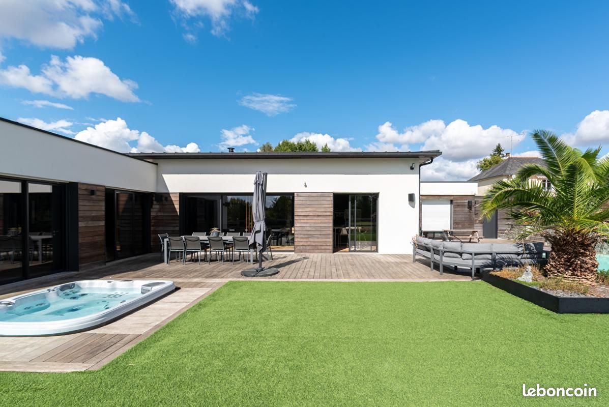 Maison 6 pièces 169 m² · à Vitré · 169 m² · 699 000 €