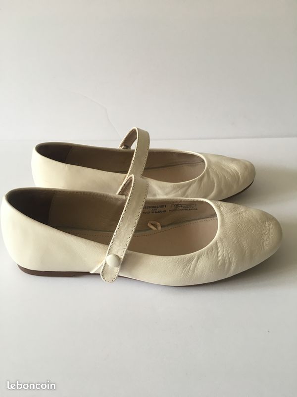 Ballerines Zara Fille Beige, Taille 34 EU (2 US) - Cloutées Et Pailletées, Cuir Synthétique, Occasion