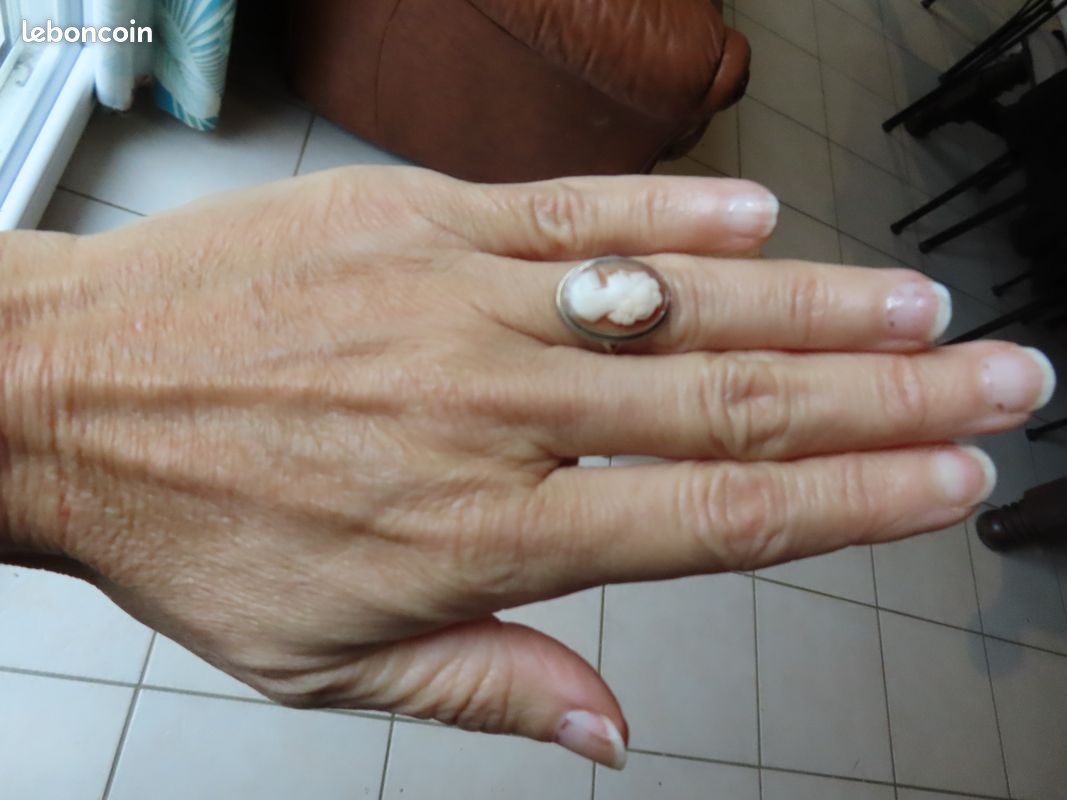 Bague Coquillage - Fausse Argent - Taille 8 - Bijou Neuf Sans Emballage