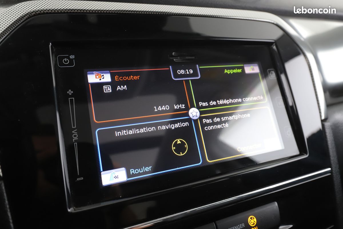 Suzuki Vitara 1.4 BoosterJet Hybrid Style Auto 129 ch (image 17)