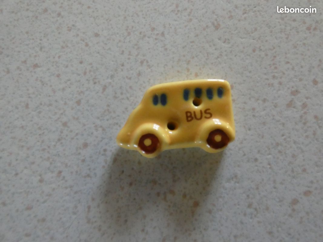 Boutons de couture "Bus jaunes" (image 2)