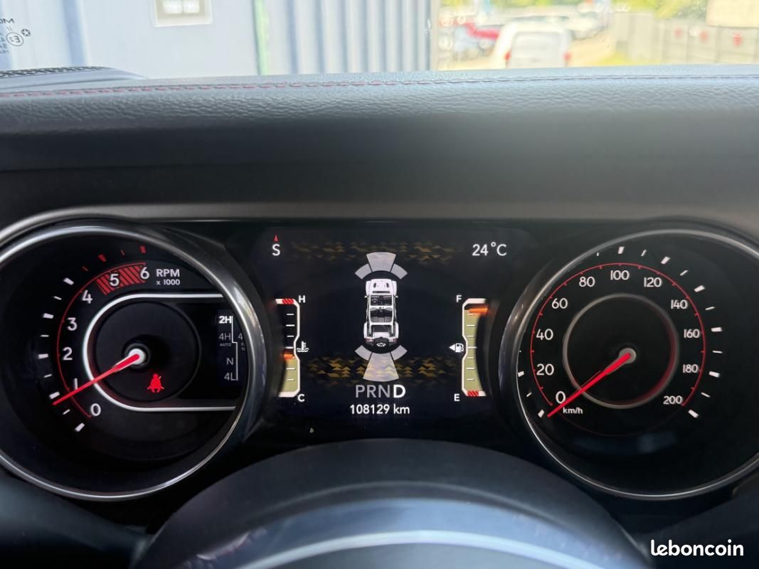 Jeep Wrangler Unlimited 2.2 l MultiJet 200 4x4 BVA8 Rubicon (image 24)