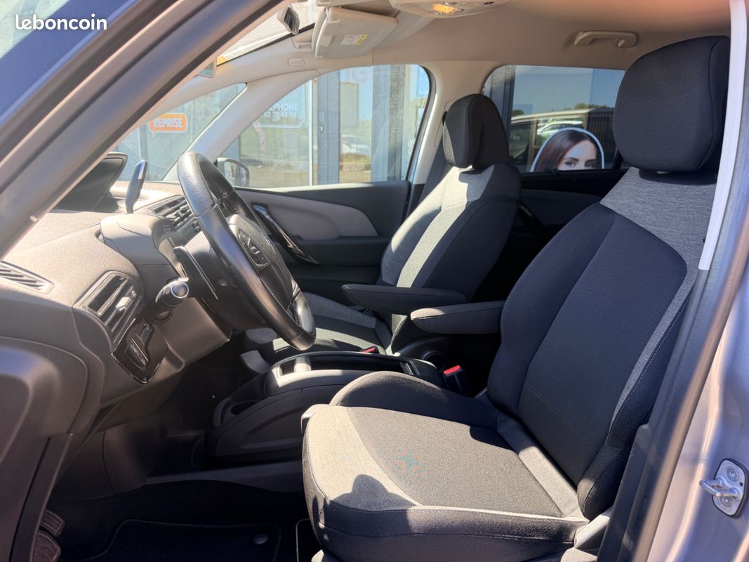 Citroen c4 grand picasso 1.2 puretech 130 ch business 7 places eat6 + camera de recul + carplay (image 9)