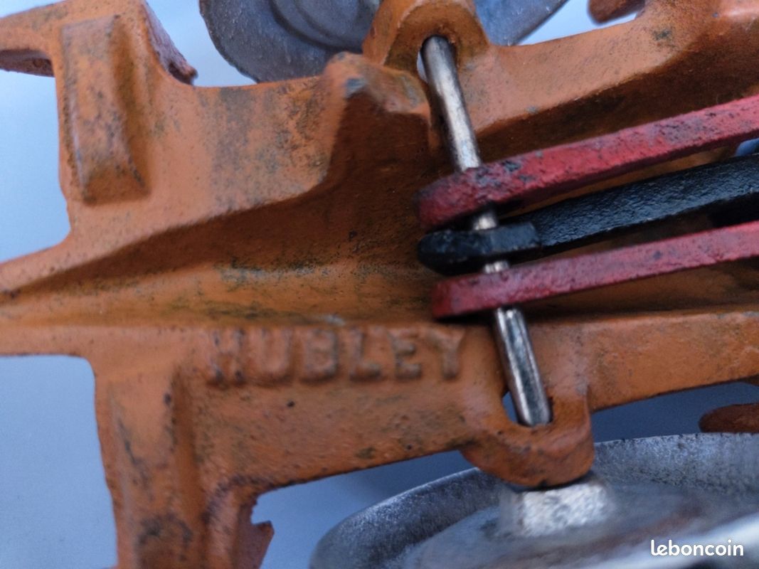 Hubley voiture course fonte 1900