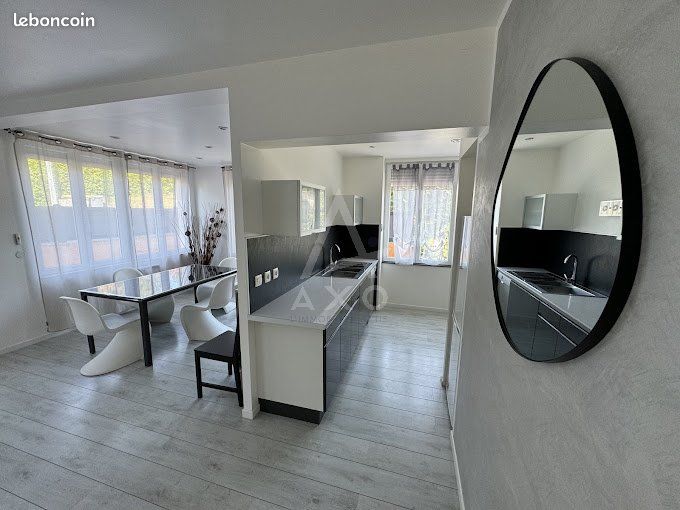 Immeuble 550 m² · à Cazaubon · 550 m² · 366 000 €