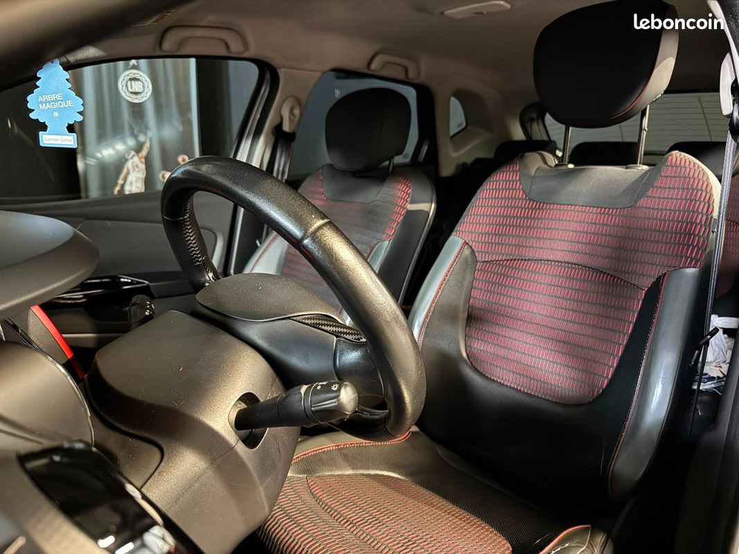 RENAULT CAPTUR TCe 120 SL Helly Hansen EDC (image 11)