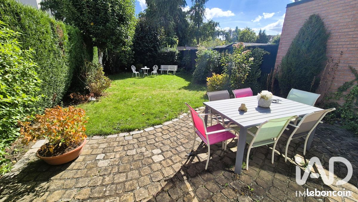 Maison 4 pièces 90 m² · à Mons-en-Baroeul · 90 m² · 385 000 €