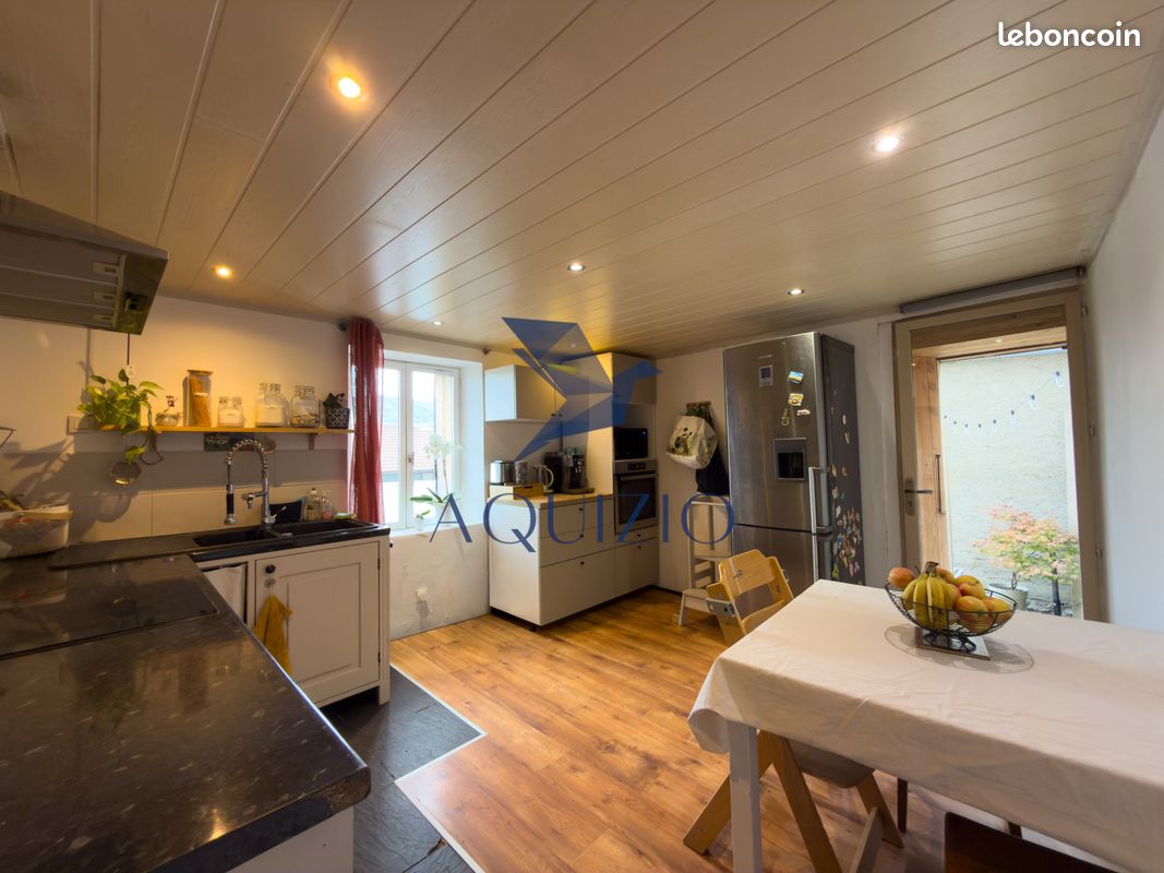 Maison 5 pièces 108 m² · à Viuz-en-Sallaz · 108 m² · 360 000 €