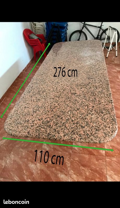 Table en marbre (image 1)