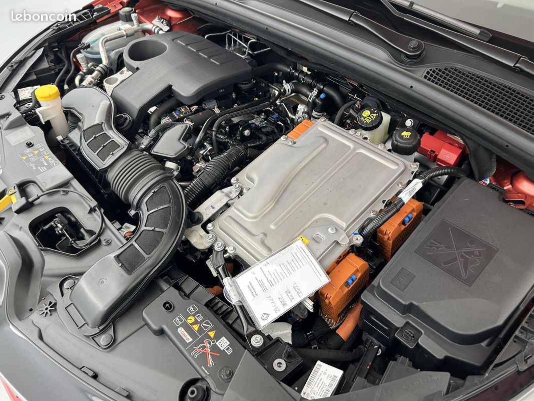 RENAULT Clio E-Tech full hybrid 145 ch GSR2 Evolution (image 26)