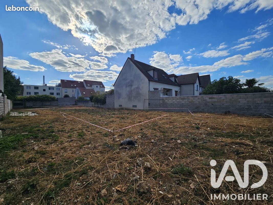Terrain 361 m² · à Quincy-sous-Sénart · 361 m² · 170 000 €
