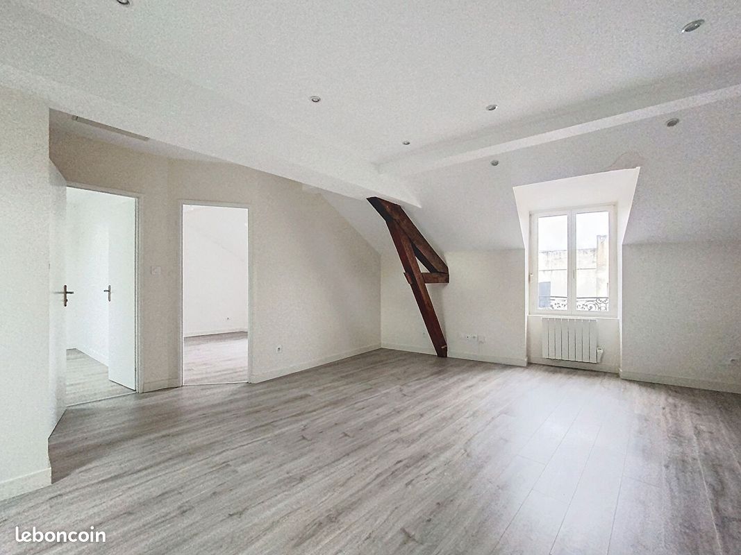 Appartement 3 pièces 54 m² · à Mâcon · 54 m² · 590 €