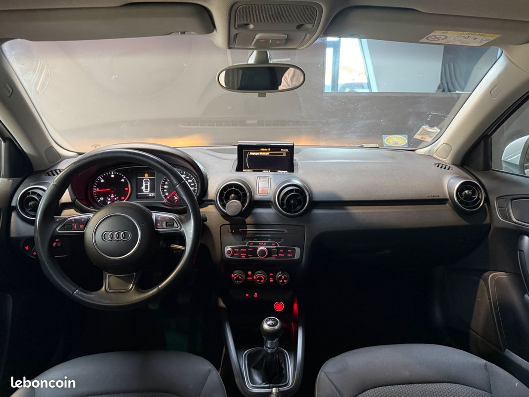 Audi A1 Sportback Ambition - 5 portes - 1.4 TDI 90 ch - Distribution ok (image 9)