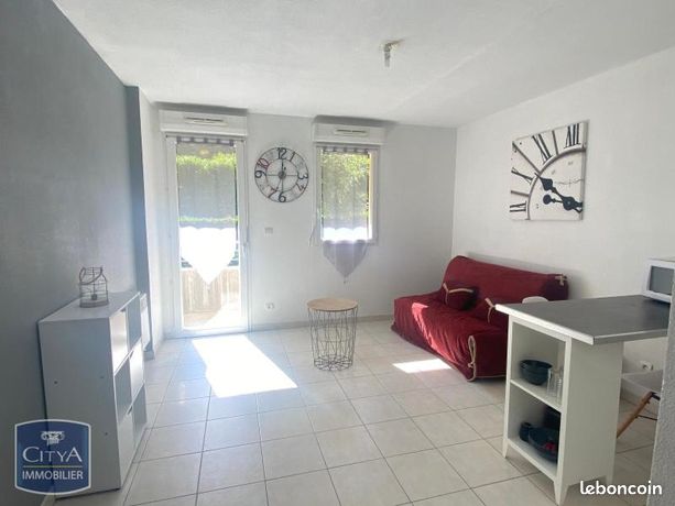 Studio 1 pièce 27 m²