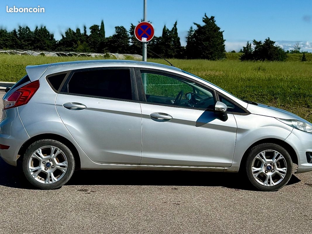 FORD FIESTA 1.25 60 Trend (image 8)