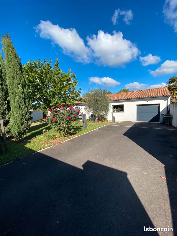 Maison 5 pièces 136 m² · à Aiffres · 136 m² · 382 000 €