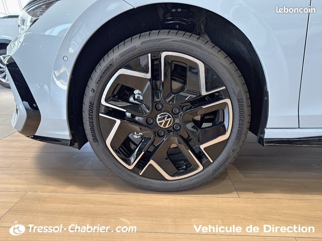 VOLKSWAGEN Golf 1.5 eTSI EVO2 150 DSG7 R-Line Edition (image 9)