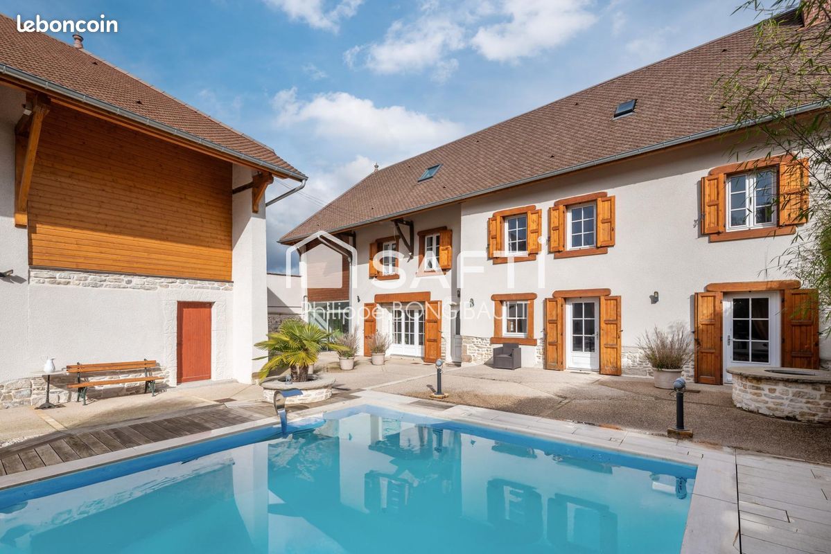 Maison 5 pièces 203 m² · à Saint-Chef · 203 m² · 597 000 €