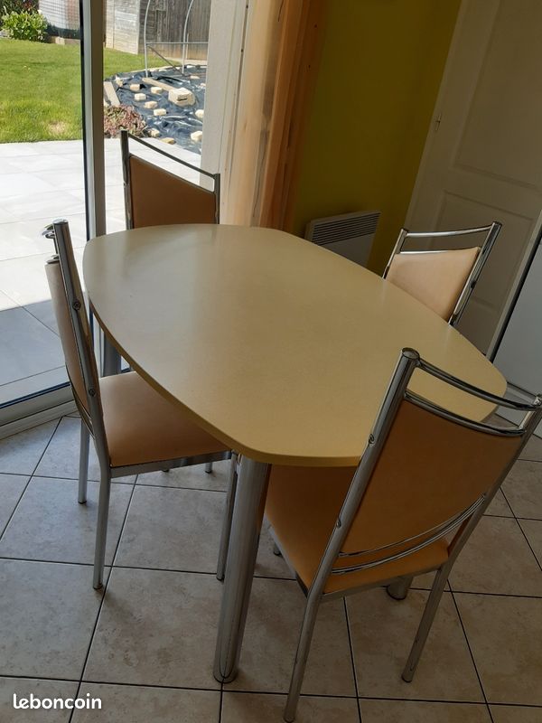 Table et chaises de cuisine (image 1)