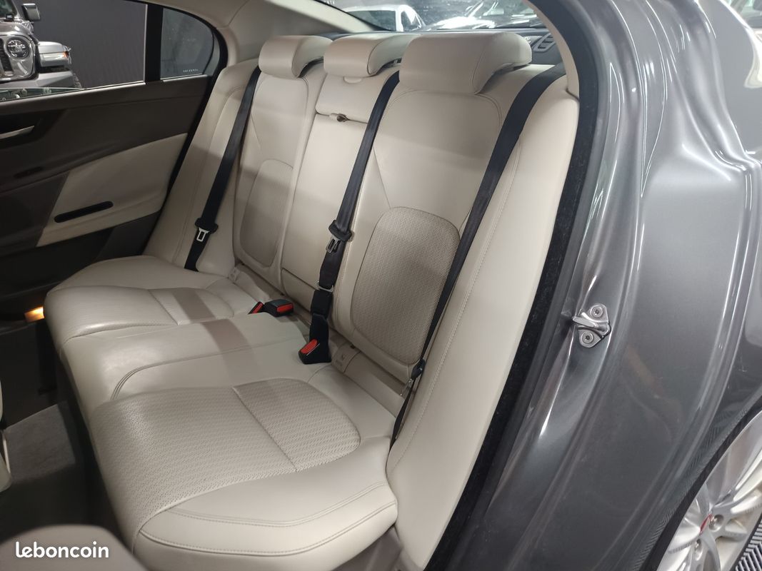 Jaguar xe 2.0l 250cv portofolio (image 13)