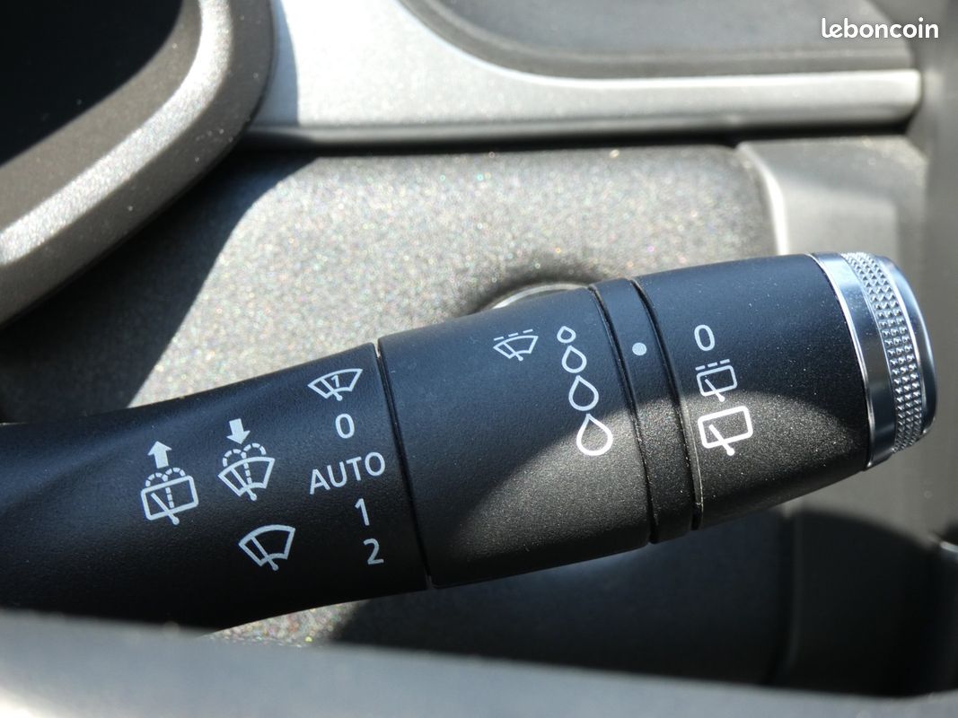 RENAULT CAPTUR TCe 90 Business (image 27)