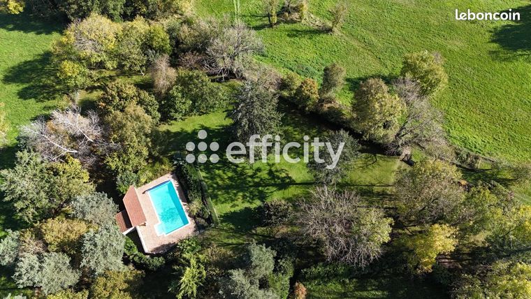 Maison 10 pièces 282 m²