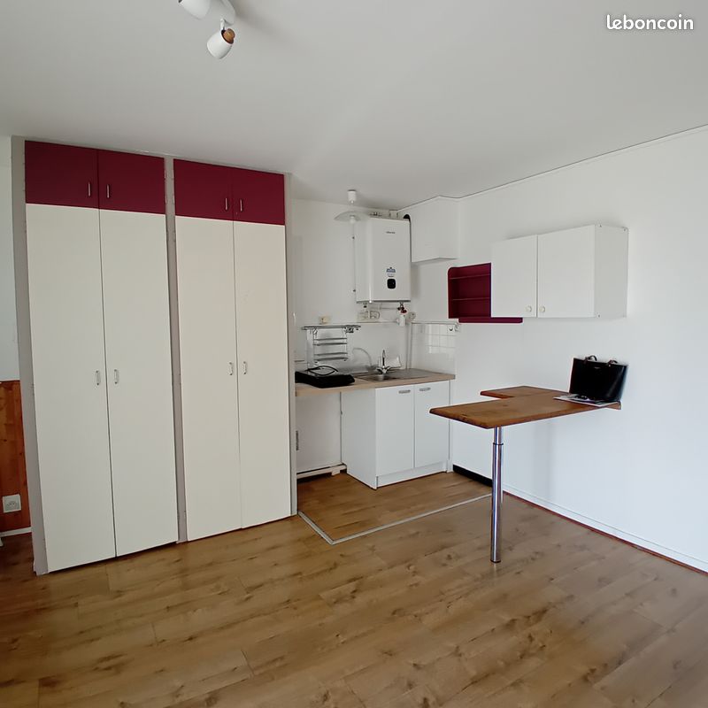 Appartement 1 pièce 28 m² · à Talence · 28 m² · 580 €