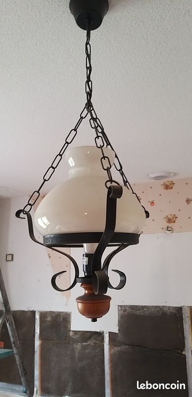 Lustre (image 1)