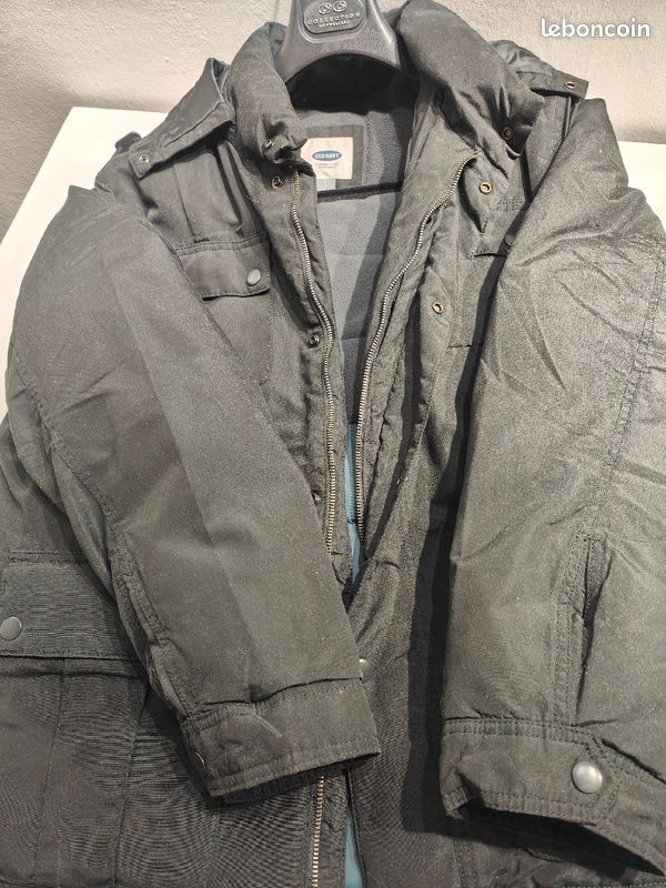 Doudoune noire doublée polaire 4 poches 17 euros (marque Old Navy) (image 8)