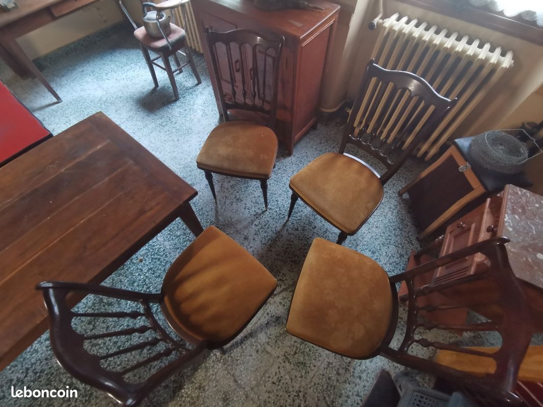 Lot de 4 chaises anciennes (image 1)