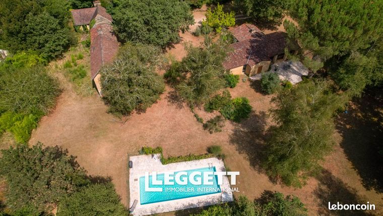 Maison 8 pièces 275 m²