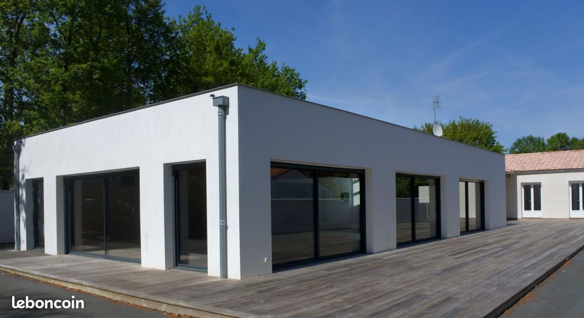 Maison 4 pièces 325 m² - Étaules 17750 (image principale 1)