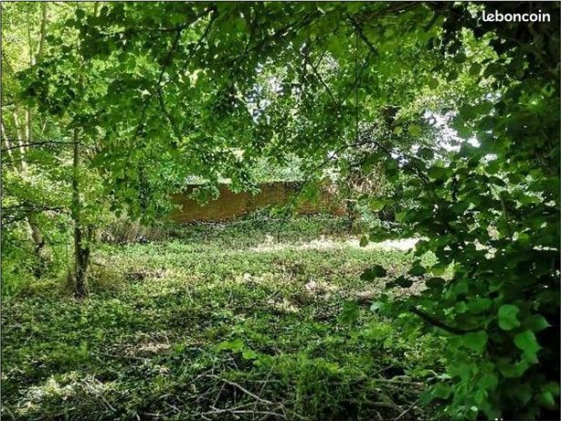 Terrain 410 m² · à Avrechy · 50 000 €
