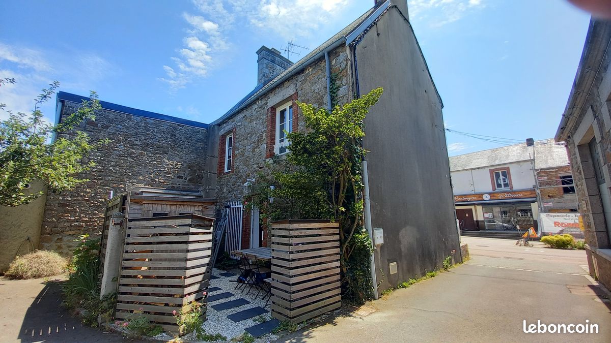 Maison 5 pièces 100 m² · à Carolles · 100 m² · 330 000 €