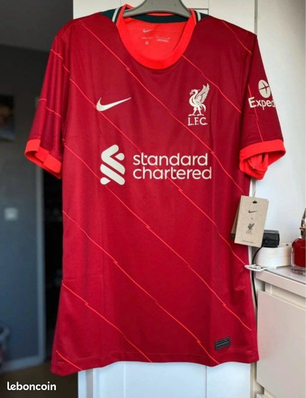 Créer le maillot Liverpool FC 2021/2022 Cup avec ton nom et ton numéro