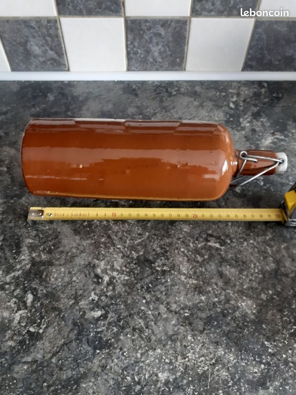 Bouteille en grès (image 3)