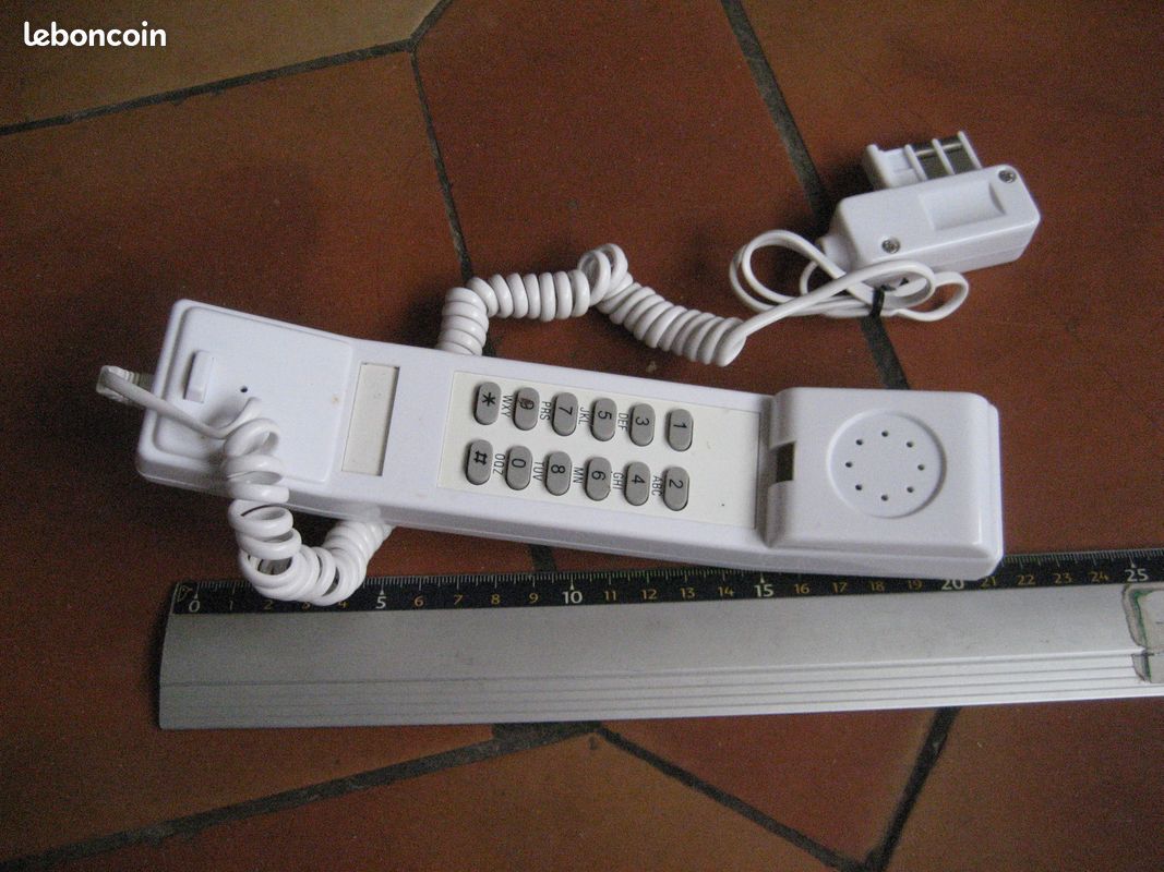 Téléphone à fil blanc (image 2)