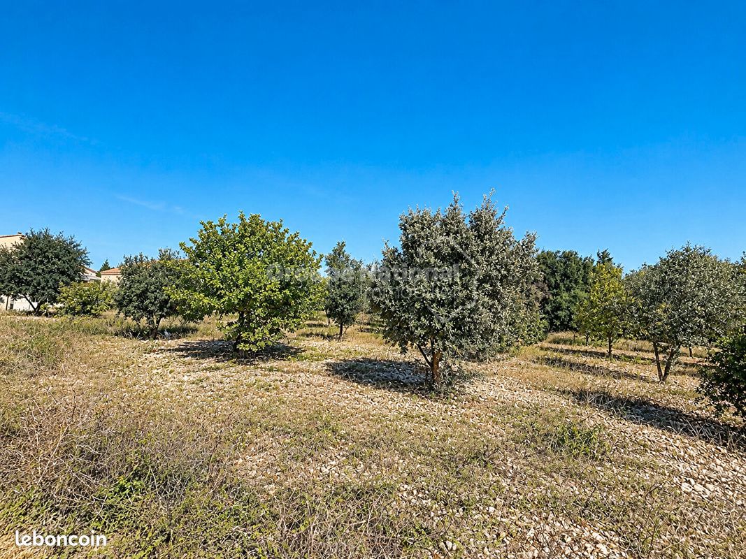 Terrain 714 m² · à Bouchet · 714 m² · 115 000 €