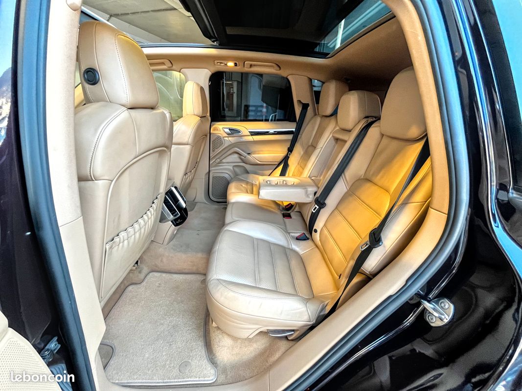 Porsche CAYENNE II 3.0 S HYBRID TIPTRONIC (image 4)