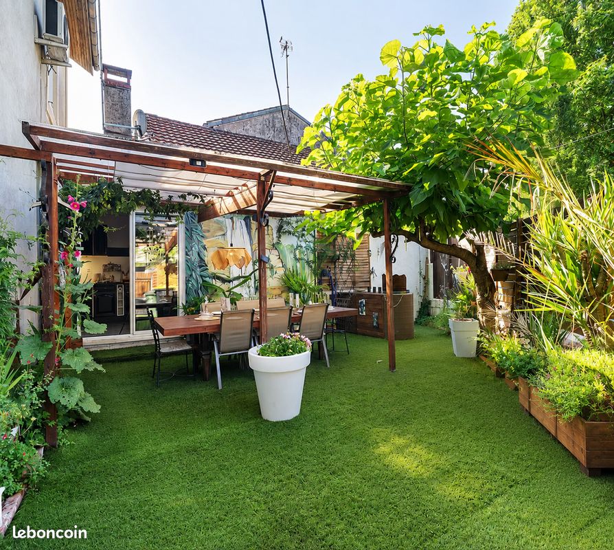 Maison 8 pièces 170 m² · à Pineuilh · 170 m² · 193 000 €