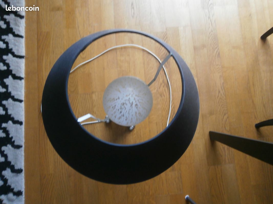 Lampe à poser taupe et noire (image 4)